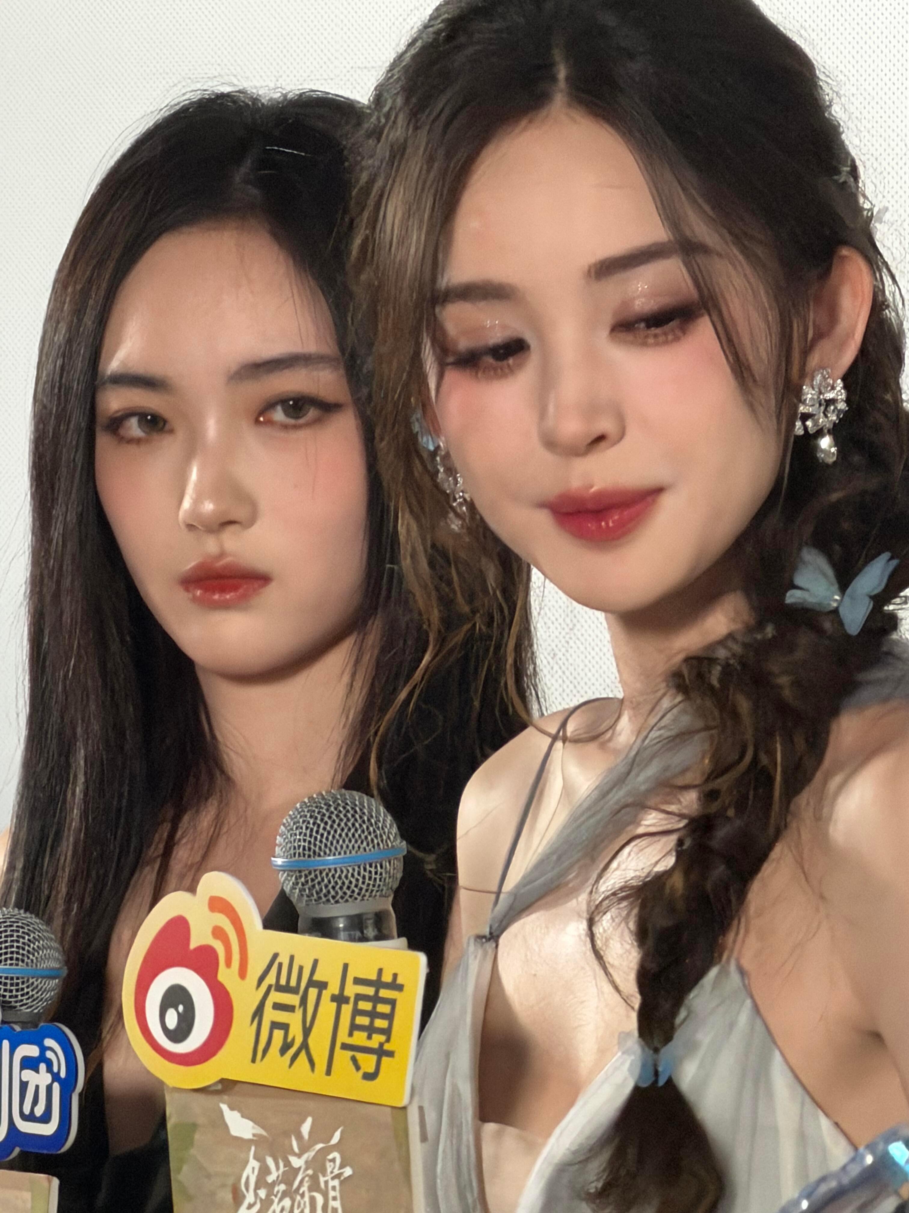 娜扎跳舞肩带断了妈呀见过娜扎的人都被迷晕了