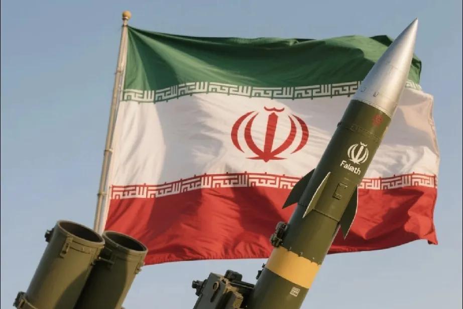 4月23日深夜，伊朗首都德黑兰，出事了！密集的爆炸声突然从夜空传来，刺耳的防