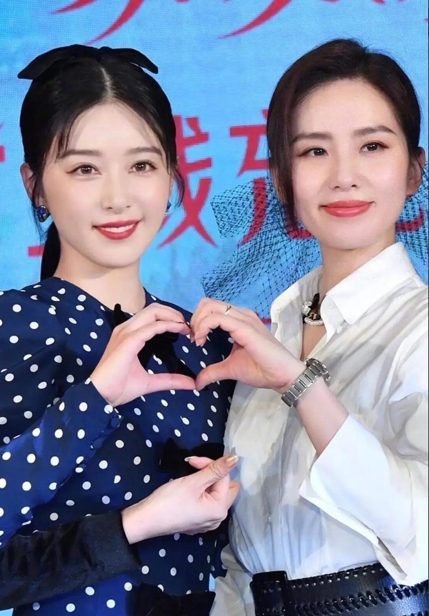 刘诗诗和阚清子同框，只有我一个人觉得阚清子的五官比刘诗诗的五官更标致吗？
