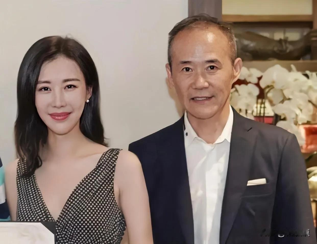 秦记者咋这么硬气，王石icon夫妇先后发帖，要追究造谣者的法律责任，即便这样他都