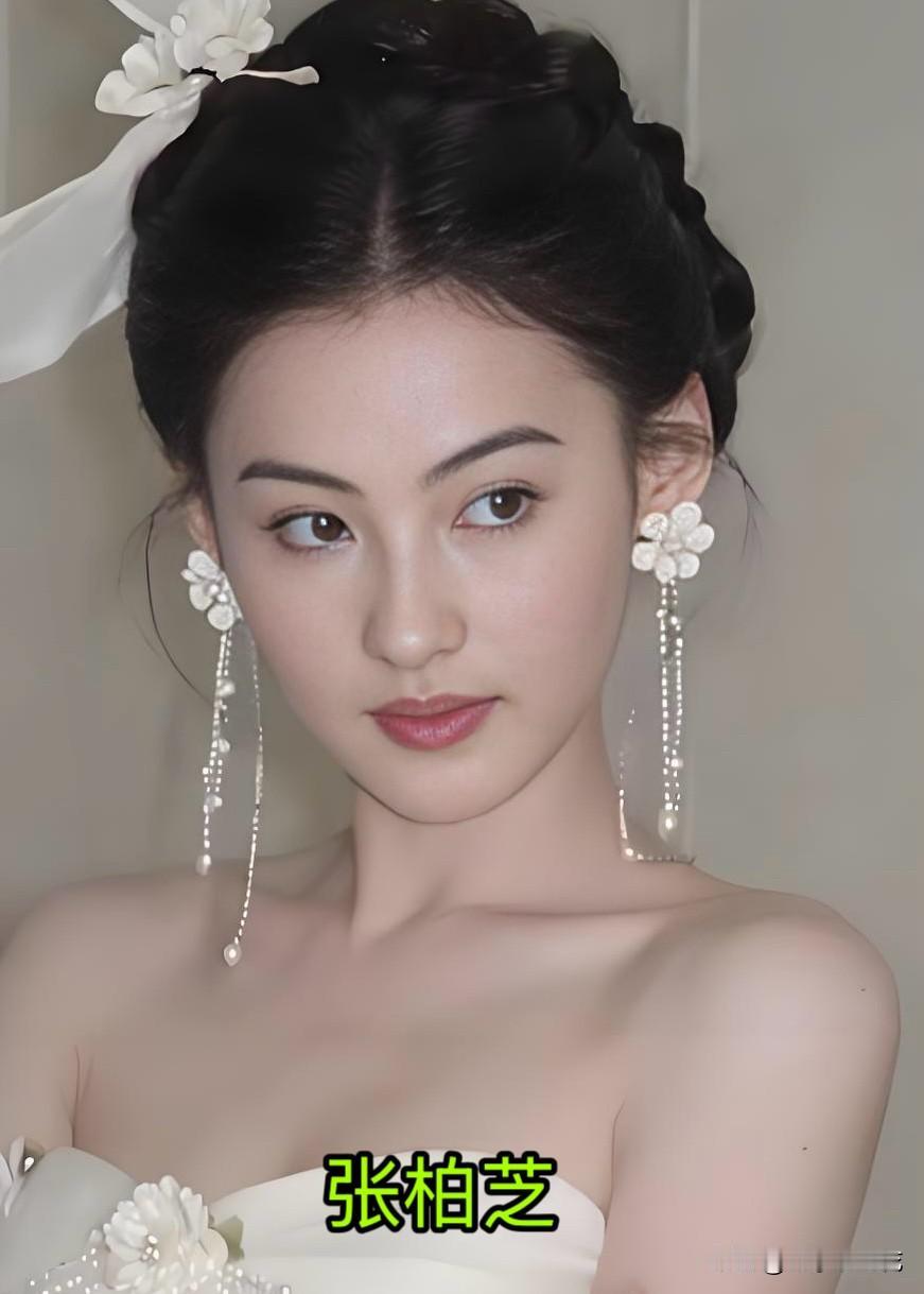 王菲跟张柏芝当年都是妥妥的大美人，正值颜值巅峰的她们，到底谁更胜一筹呢？