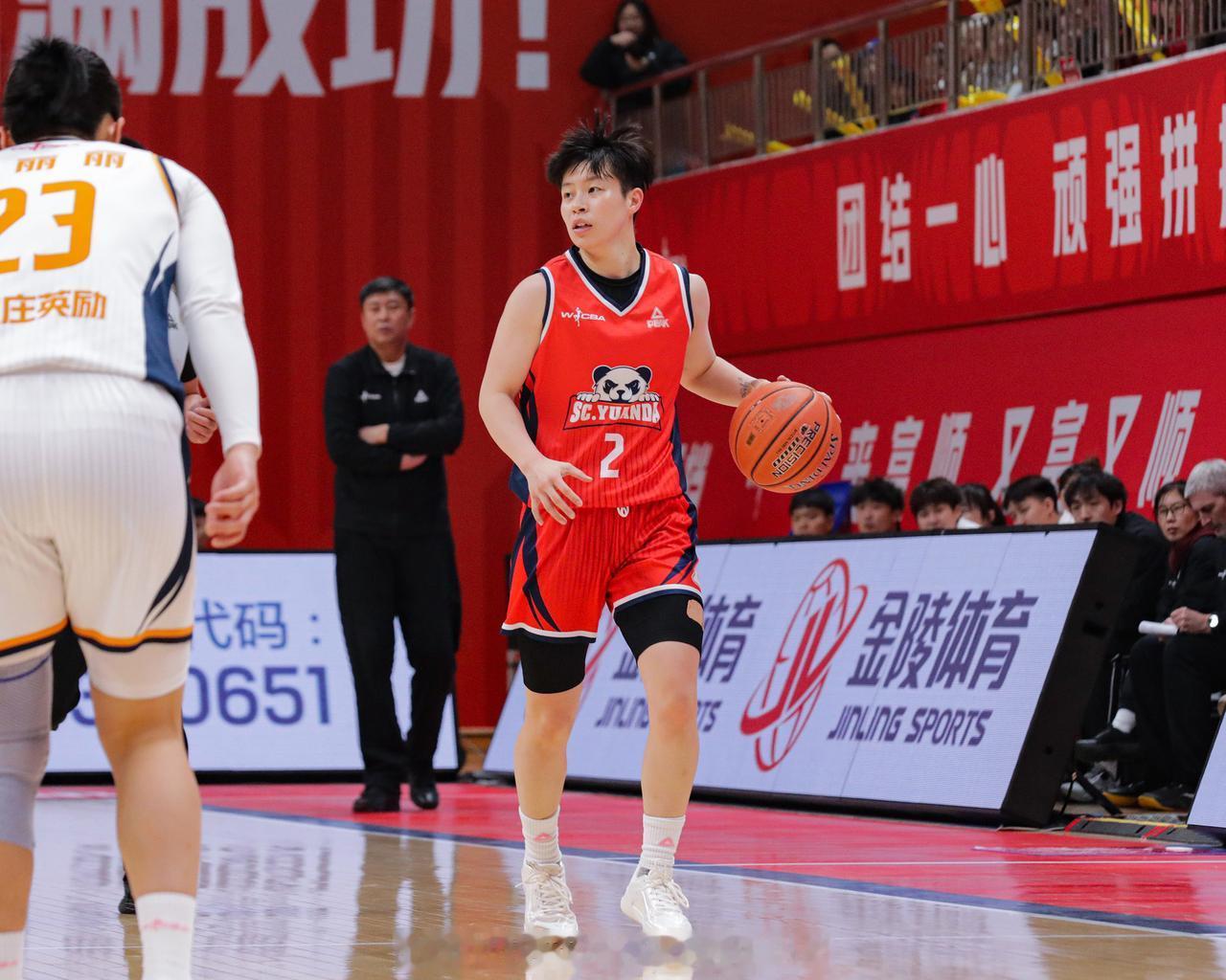 四川女篮今晚应该可以再败武汉女篮我的原因只有一个，即武汉女篮只有三分球比四川