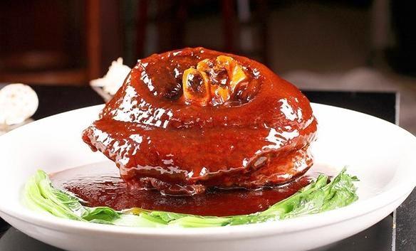 色香味俱全的红烧肉，让人垂涎欲滴！🍽️😋