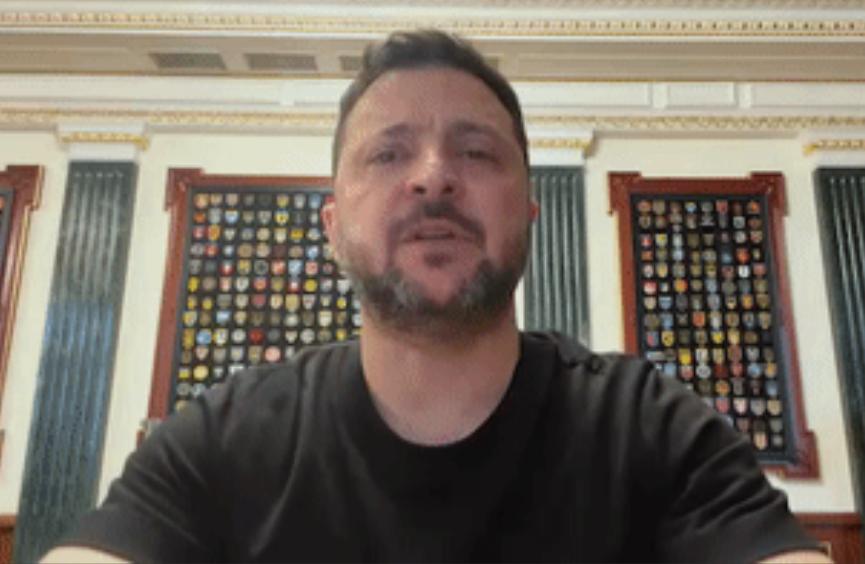 泽连斯基这次是真撕破脸了，话说得相当难听。 他在直播里直接怒斥：盟友手里明明