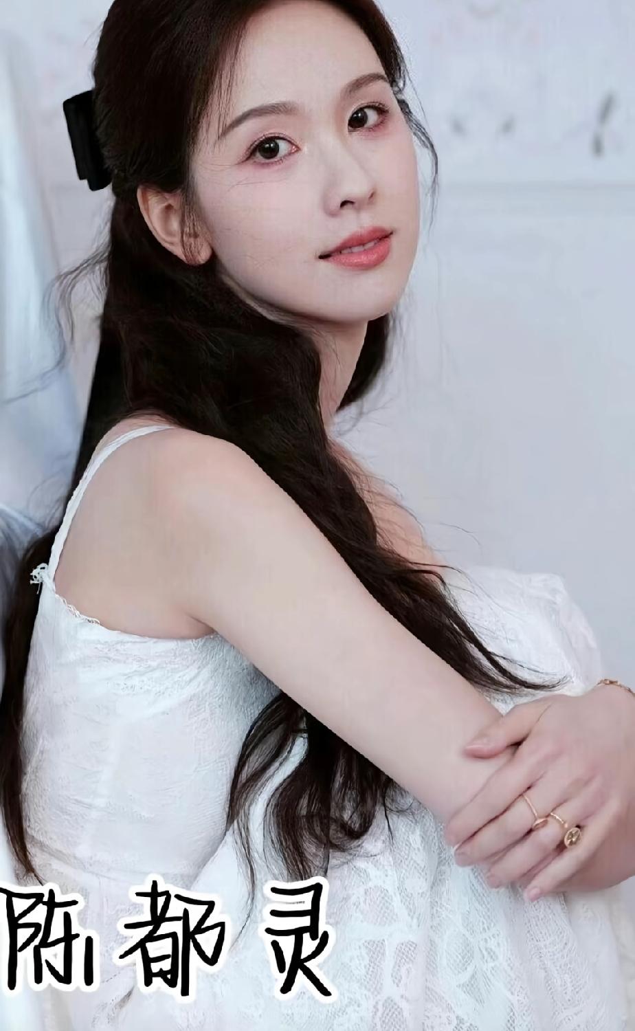 长相很美的几位女明星，你最喜欢谁？第一位陈都灵第二位刘浩