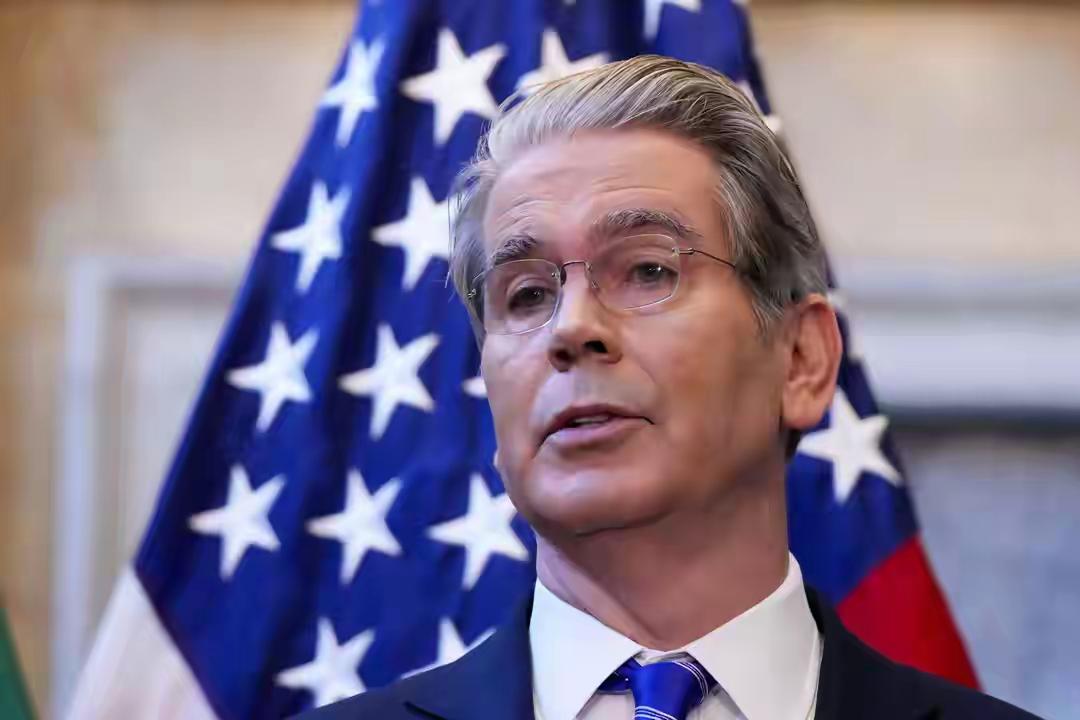 达沃斯好戏连台，美国财长罕见表扬中国，又说了一句更震惊的话：中国制裁日本，那是因