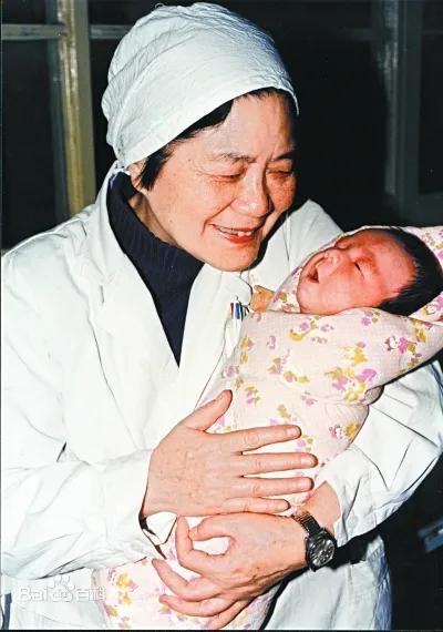 1995年2月6日，中国首例冻融胚胎移植试管婴儿在北京大学第三医院成功诞生，这标