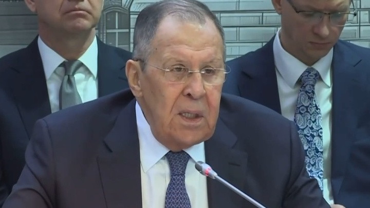 俄外长：美以意图将海湾国家拖入对伊战争