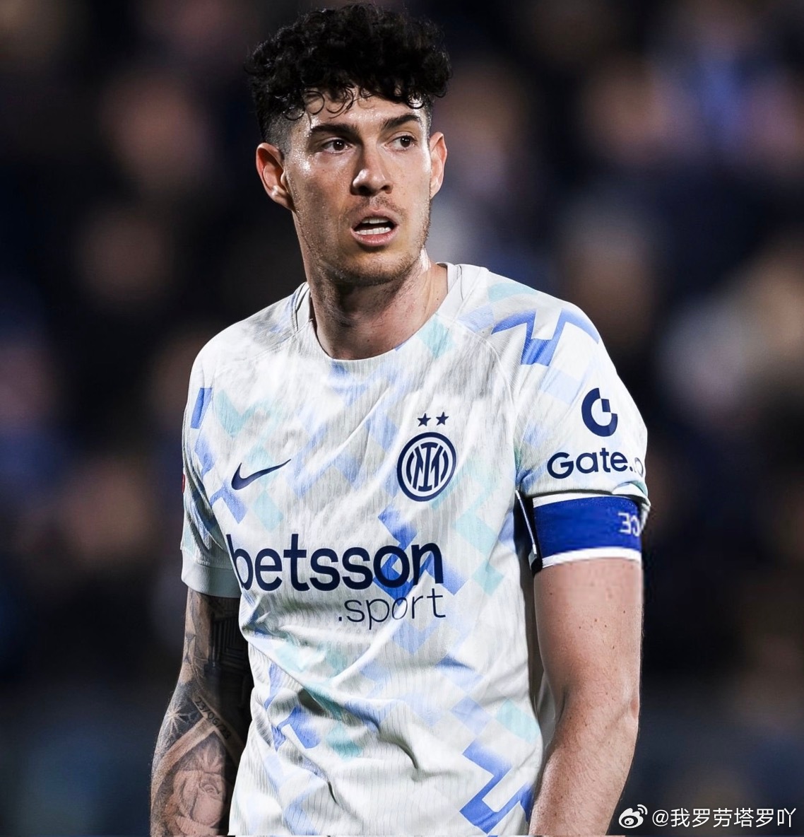 国际米兰北京时间3月27日，据国米跟队记者帕斯夸莱-瓜罗的报道，目前巴萨对巴