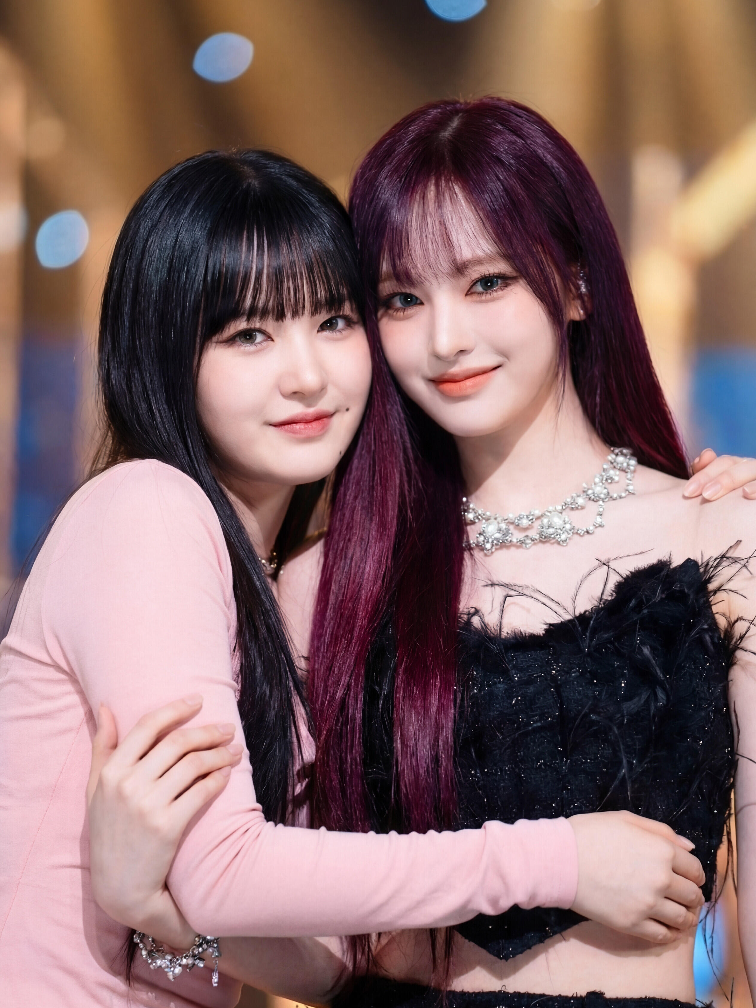 Liz｜好伟大的一张图拥抱自我….💫