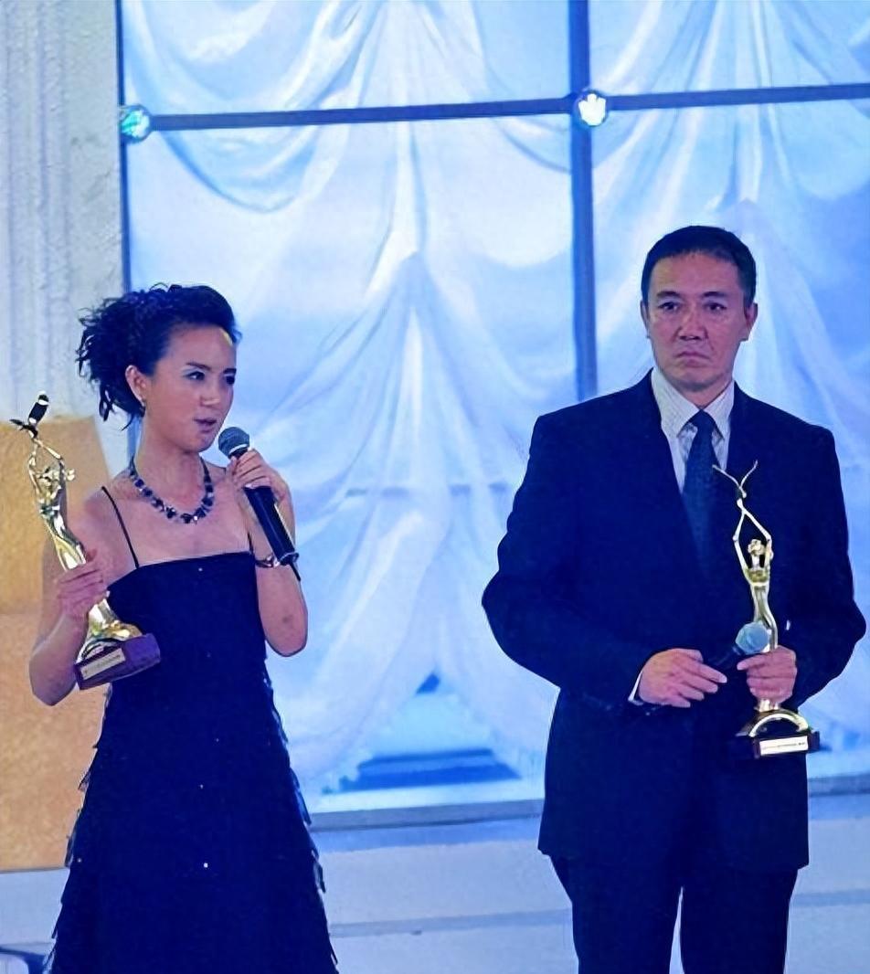 67岁“硬汉”李幼斌的痛：金钱解决不了的亲情遗憾与养老焦虑67岁的李幼斌事业