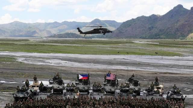 东风导弹撞碎“第一岛链”!美军紧急布阵,集结重兵挑战中国红线