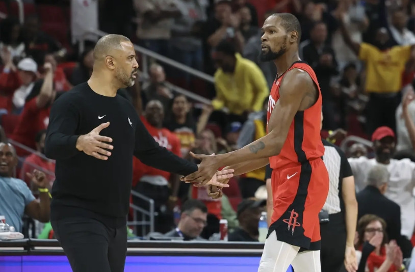 火箭又输给独行侠不冤，乌度卡是最大“卧底”，还有3个人也要承担责任！1，乌度