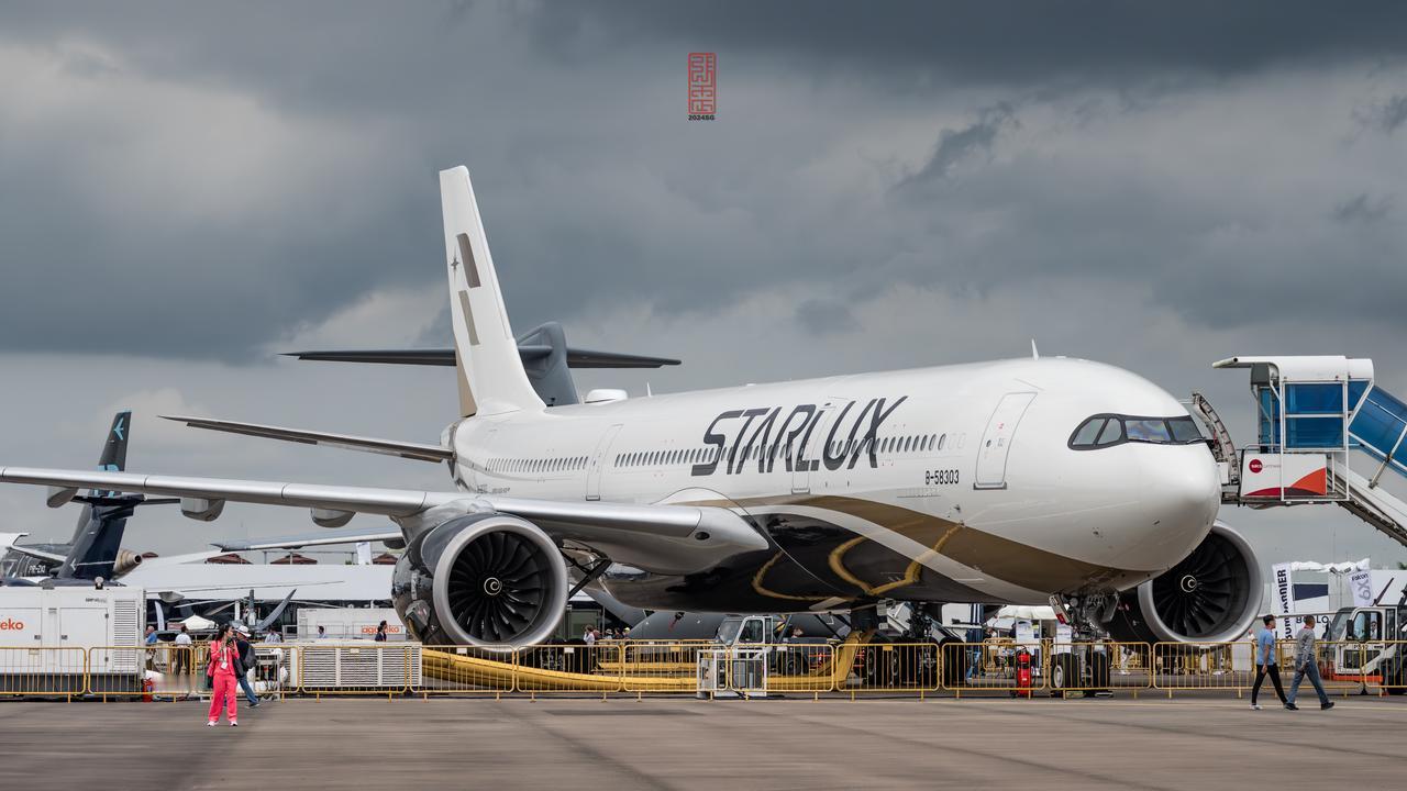 确定你只是路过个航展？图1是空客的A330neo，图2是空客A400M，图3是