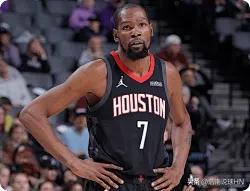 1月12号，火箭队3名青年才俊表现一览:申京，16顺位出身的白人中锋，20投