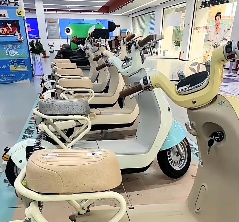 看了新国标电动自行标准的起草人员一点也不意外，电动自行车能设计这么先进代表国家智