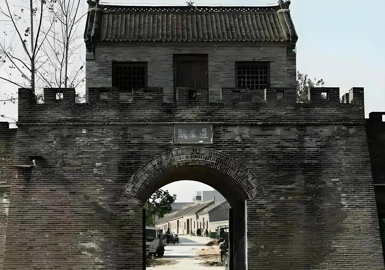 河南这个县“太委屈”:曾是驻马店母体,如今却只是驻马店下辖县。提起驻马店,嘴