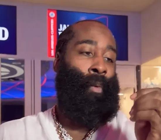 哈登这次是真的迷茫了！赛后被问到如何提升球队整体水平，哈登只能无奈表示“我不知