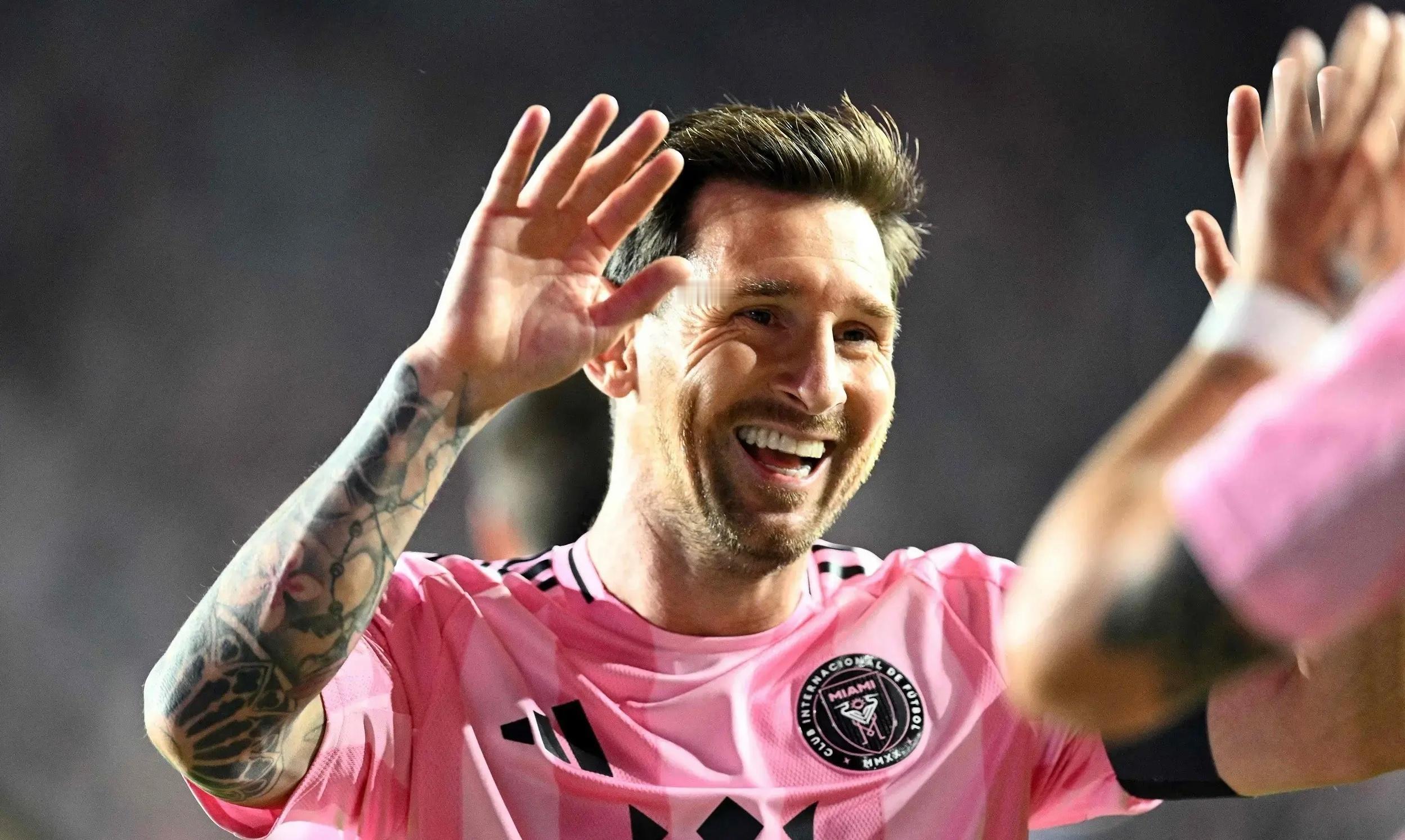 迈阿密国际队史首次闯进美职联总决赛梅西刚加盟的时候，迈阿密还是倒数第一的球队。两