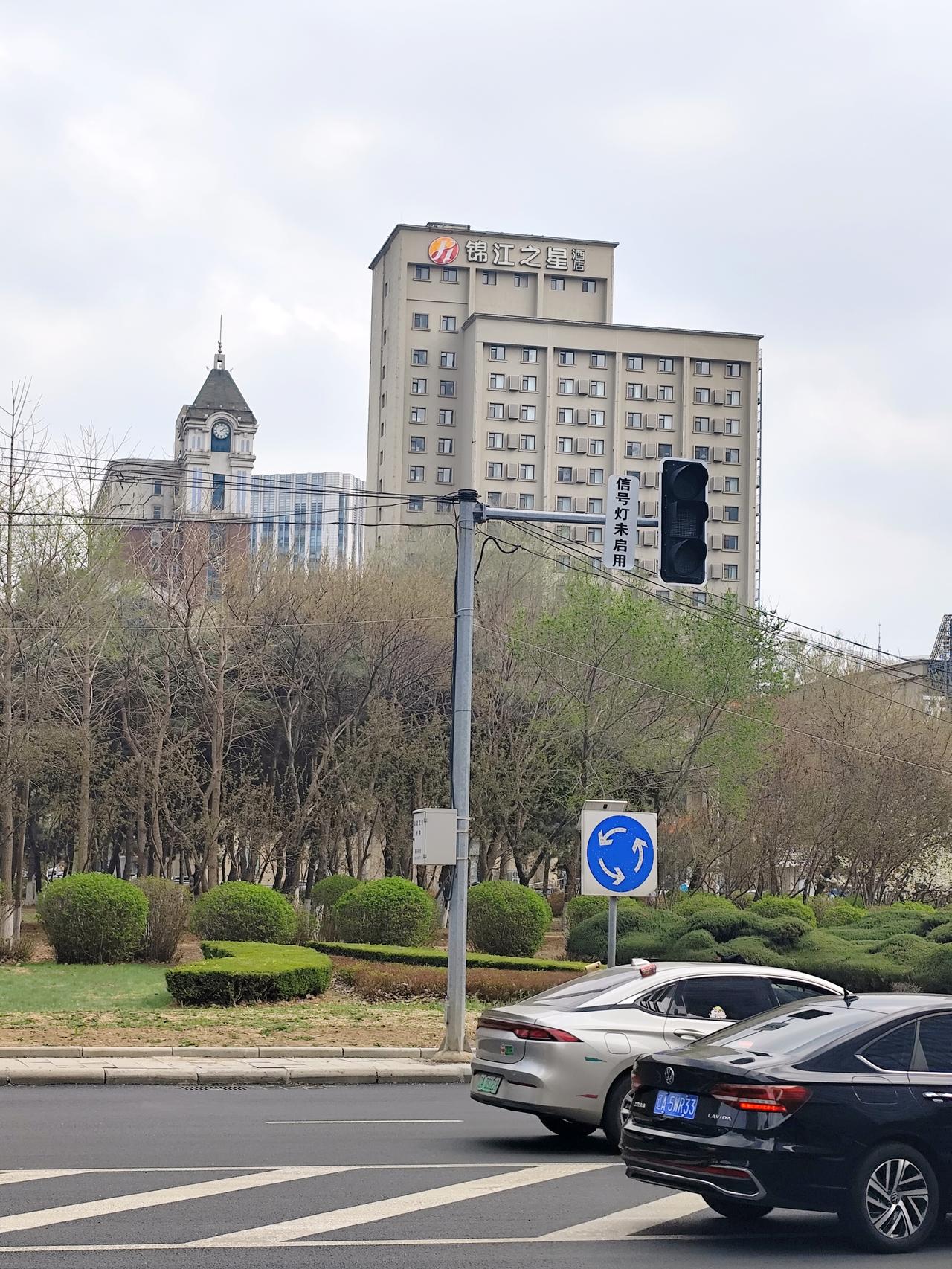 惠工广场街景一观惠工广场位于沈阳市沈河区，始建于1923年，已有百年历