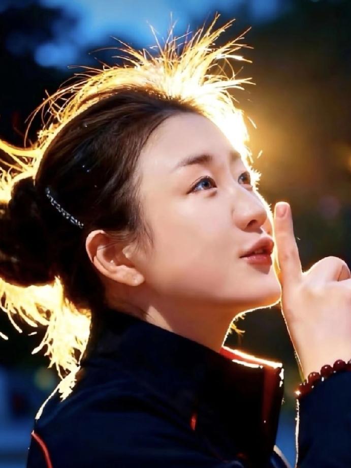 终于明白31岁的陈梦为什么迟迟没有结婚，原来是因为这个，按理说这个岁数在我们村孩