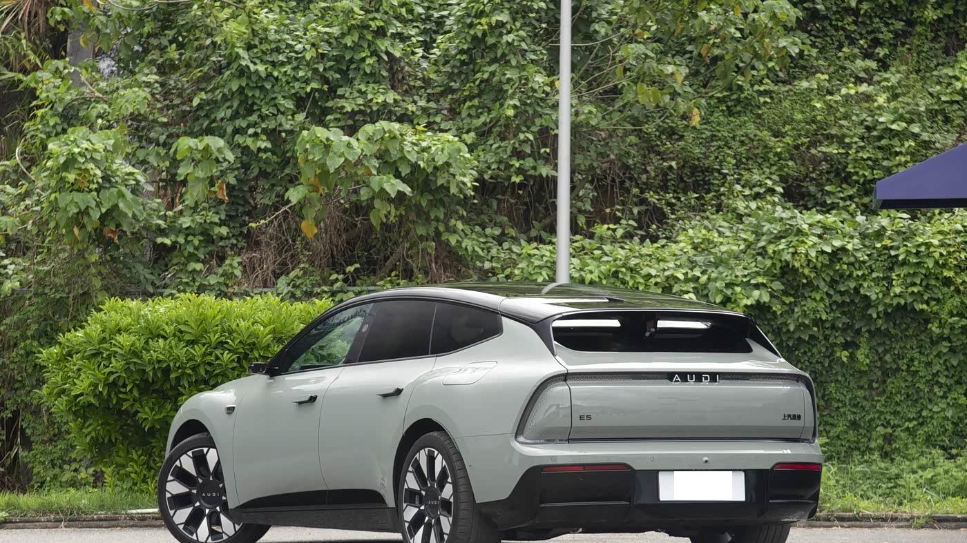 奥迪E5 Sportback纯电旅行车：24万内享全域智驾+773km续航