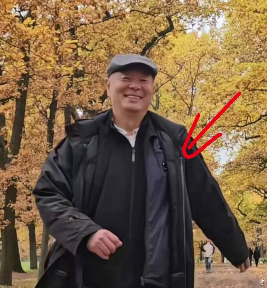 72岁濮存昕近照曝光，猛一看以为是陈建斌