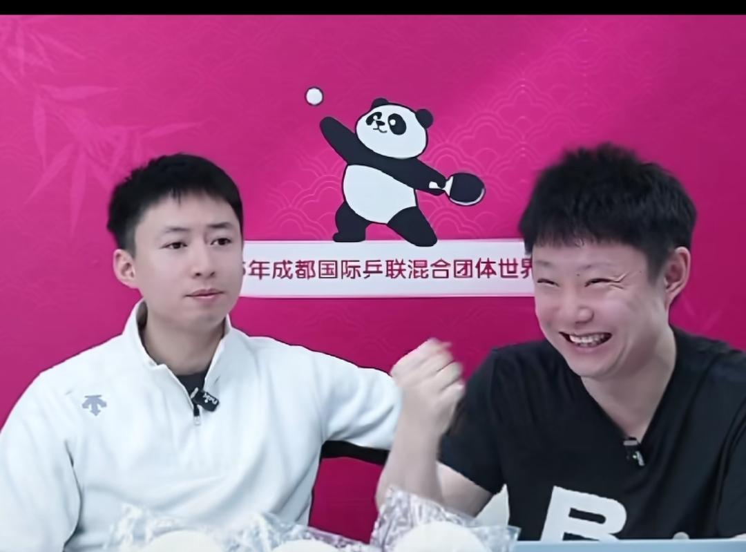 国家队禁止关闹钟。不是静音，是你得做完30个哑铃弯举。方博的早起解决方案很物