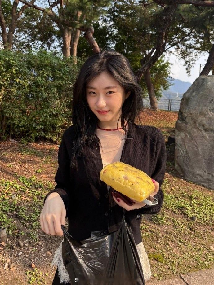 李彩领📸更新​​​