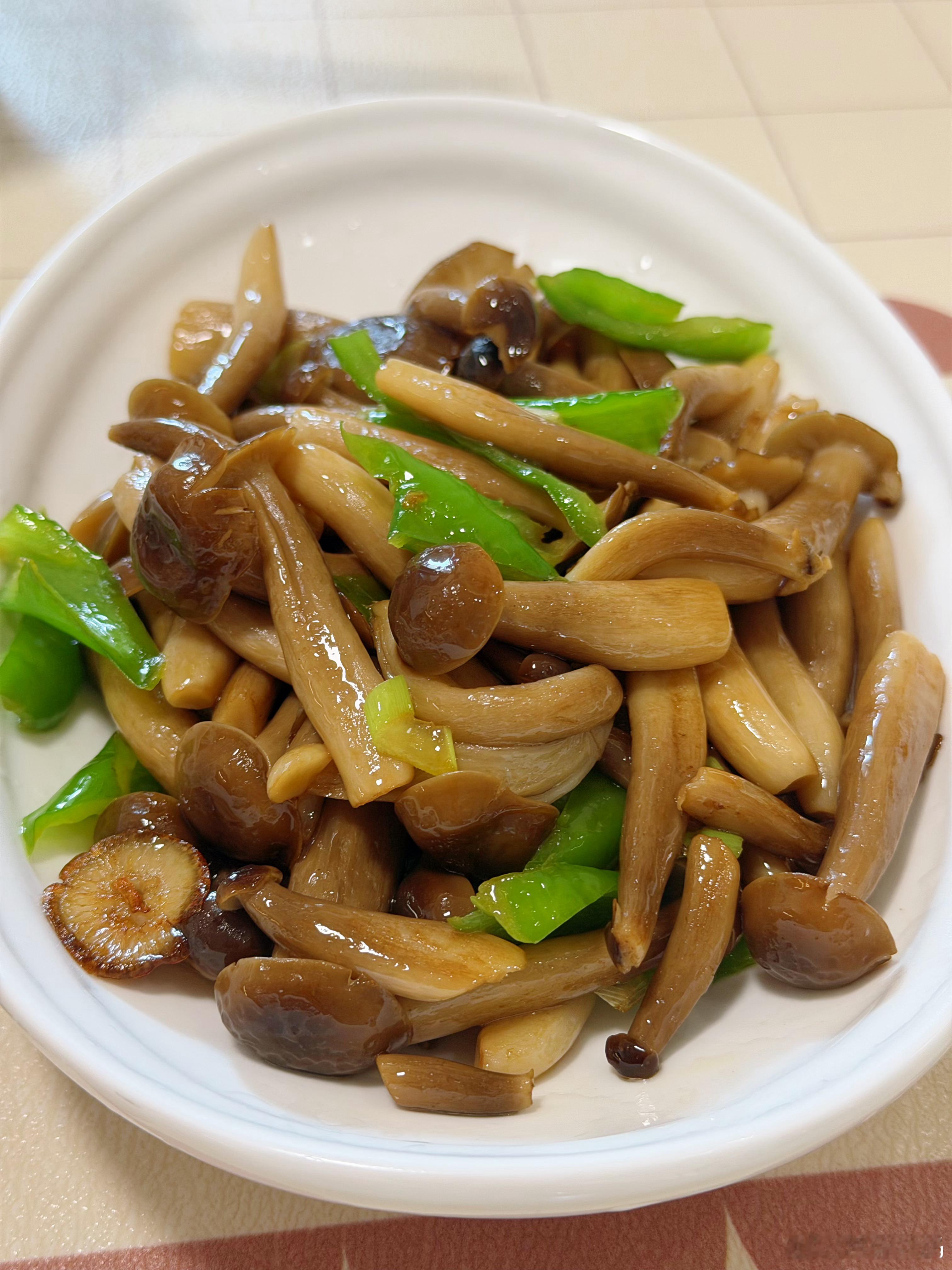 今日午餐，全是素