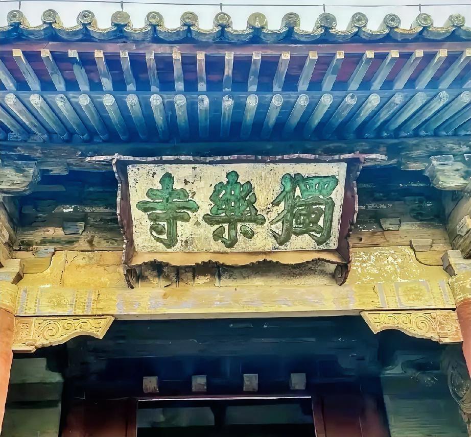 最近发了一些严嵩的字，有书友说这种字在古代很多，古代大多都是这种写法，没什么个性