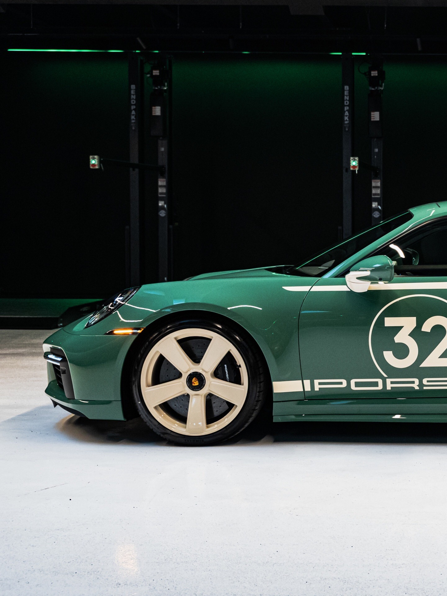 AuratiumGreen911Turbo50Years，非凡的Gey