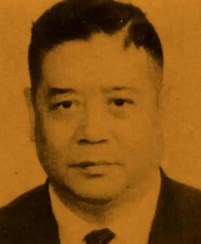 1949年8月11日的深夜，中共中央社会部部长李克农收到了一份绝密情报：蒋经国专