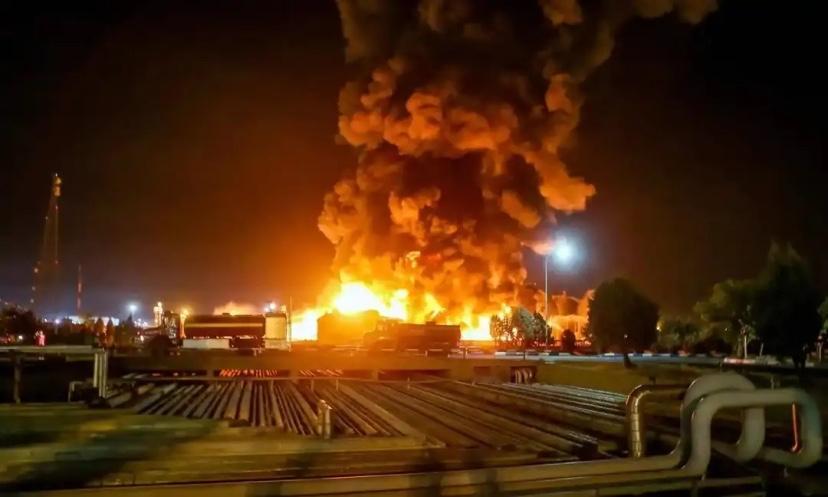 一枚导弹，造价仅50万美元，飞行1400公里，一举炸毁俄战略“心脏”。这不是