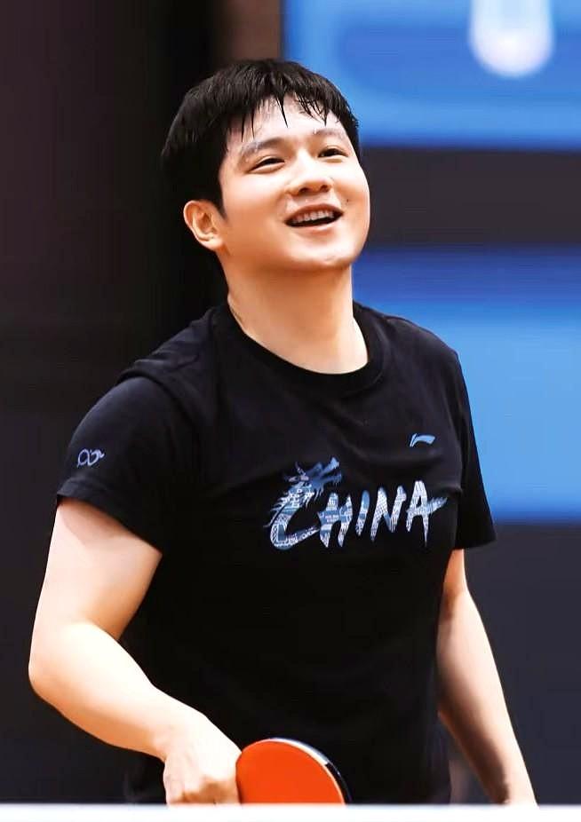 樊振东他不是广东人吗？为什么是上海队的？全运会发现，广东的樊振东在上海队。这是