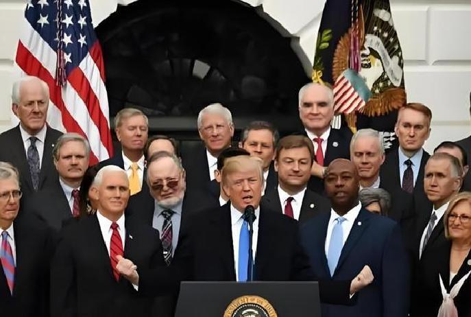 惊天转向！美国抛弃全球霸权？战略急转拉美暴露霸权黄昏真相全球霸主突然“退圈”