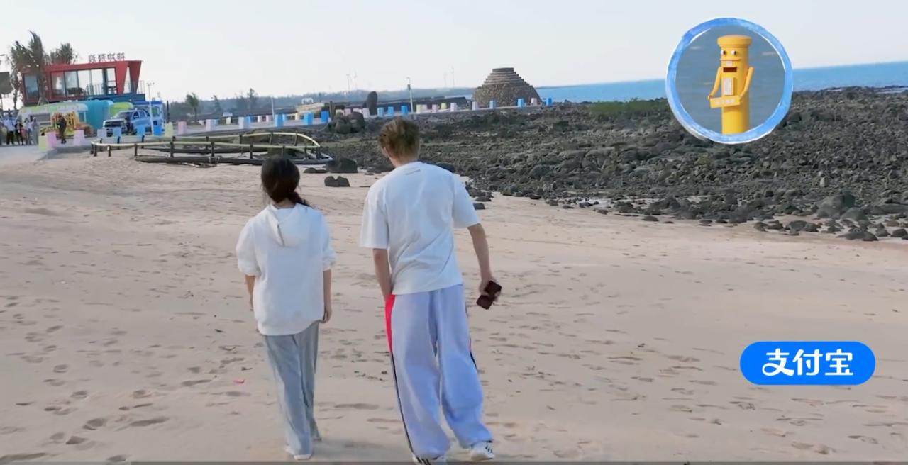 沈月，王鹤棣这个“小心机”真藏不住了，奈何是节目组私下营销。沈月，王鹤