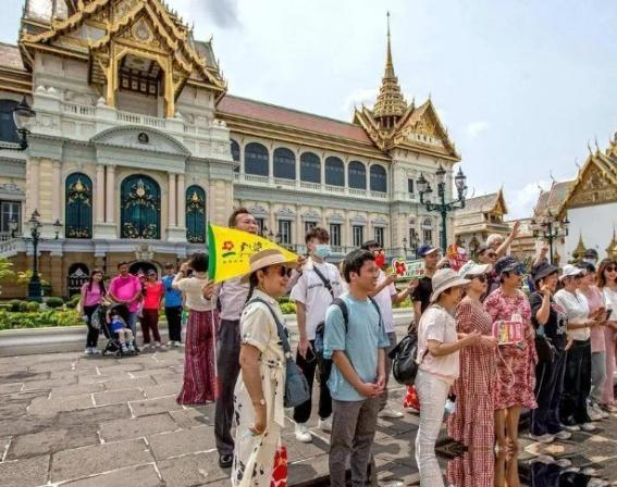 报应终于来了！殴打中国游客、禁止中国人进入、歧视中国游客，这些情况在国外屡见不鲜