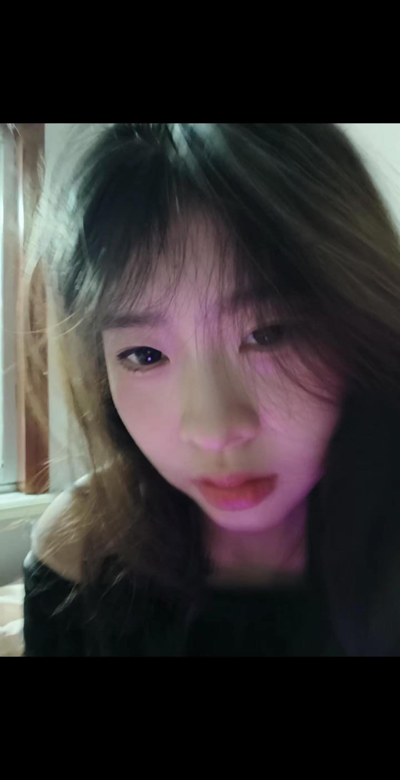 那天一直盯着你看是真的想和你有以后水瓶甜妹反差女大学生