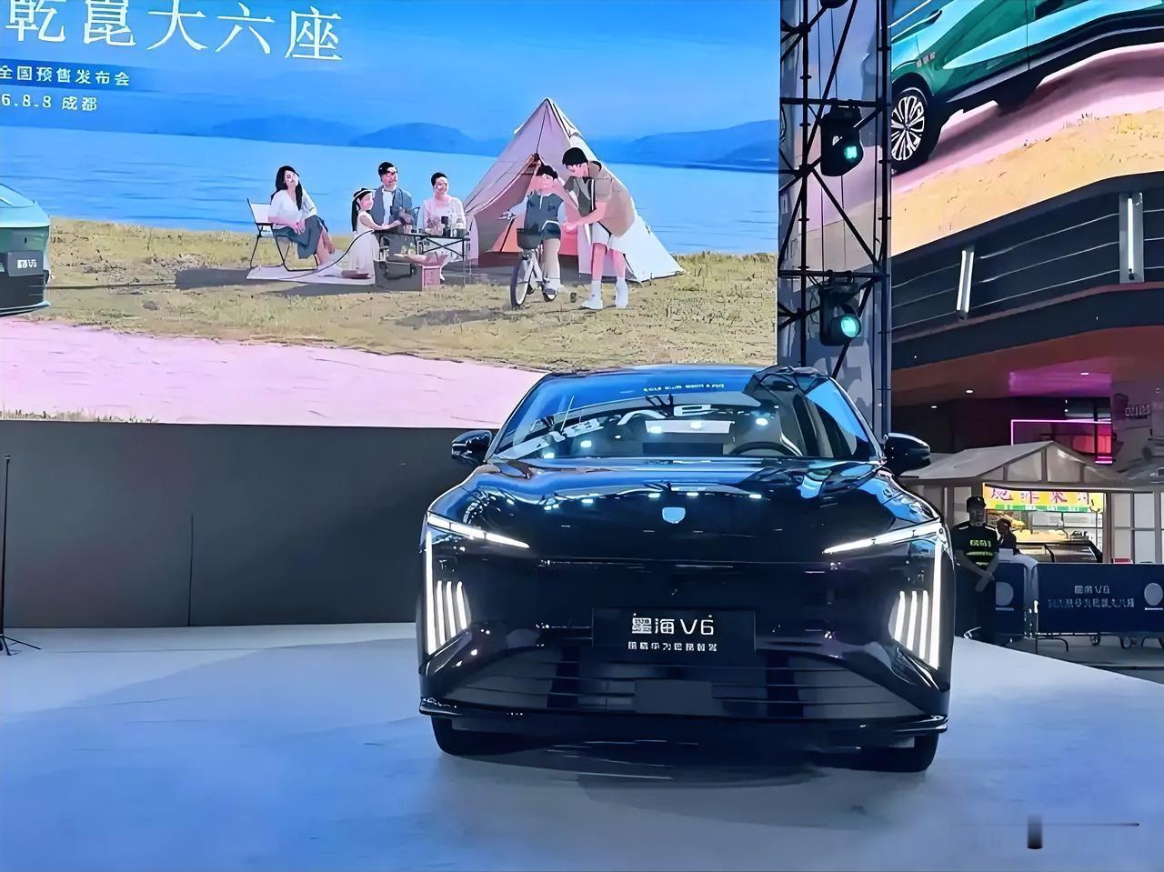 雷军没想到，王传福没想到，就连马斯克也没想到，10万元的星海V6，能把内饰做的这么好！很多人觉得，1