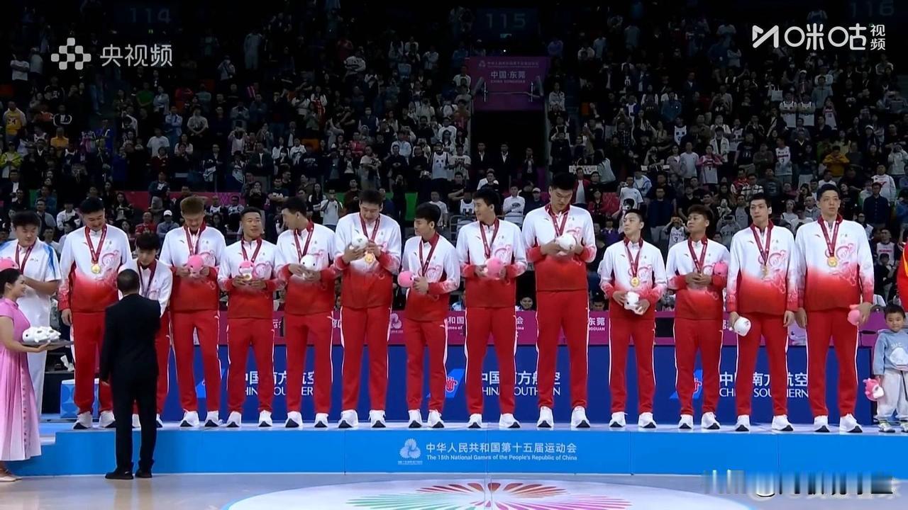 中国篮球哪家强？除了男篮U22组还没有决出冠亚季军外，截止到目前，全运会男女子篮