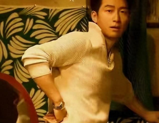 翟子路表现符合初恋气质。一直从小就在团里，环境单纯，人也没有那么复杂。 演得