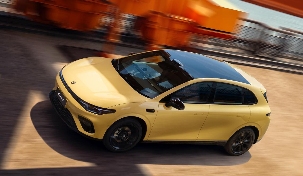 10万级纯电轿跑真的卷疯了！原本以为这个价位的电车只能凑活开，直到被朋友种草零