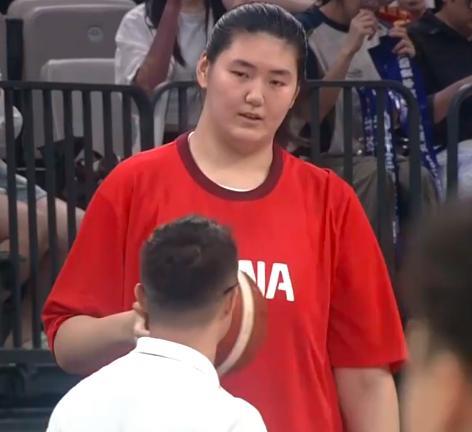 #你觉得女篮队员张子宇的实力如何#张子宇的优势就是身高还有年龄，仅此而已。但是