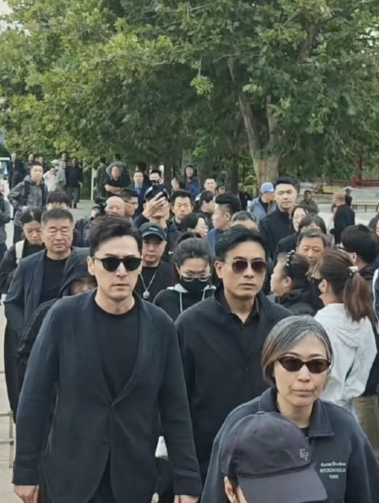 游本昌告别仪式在八宝山举行！挽联曝光总结了他的一生，胡歌陈龙都来了，送老爷子最后