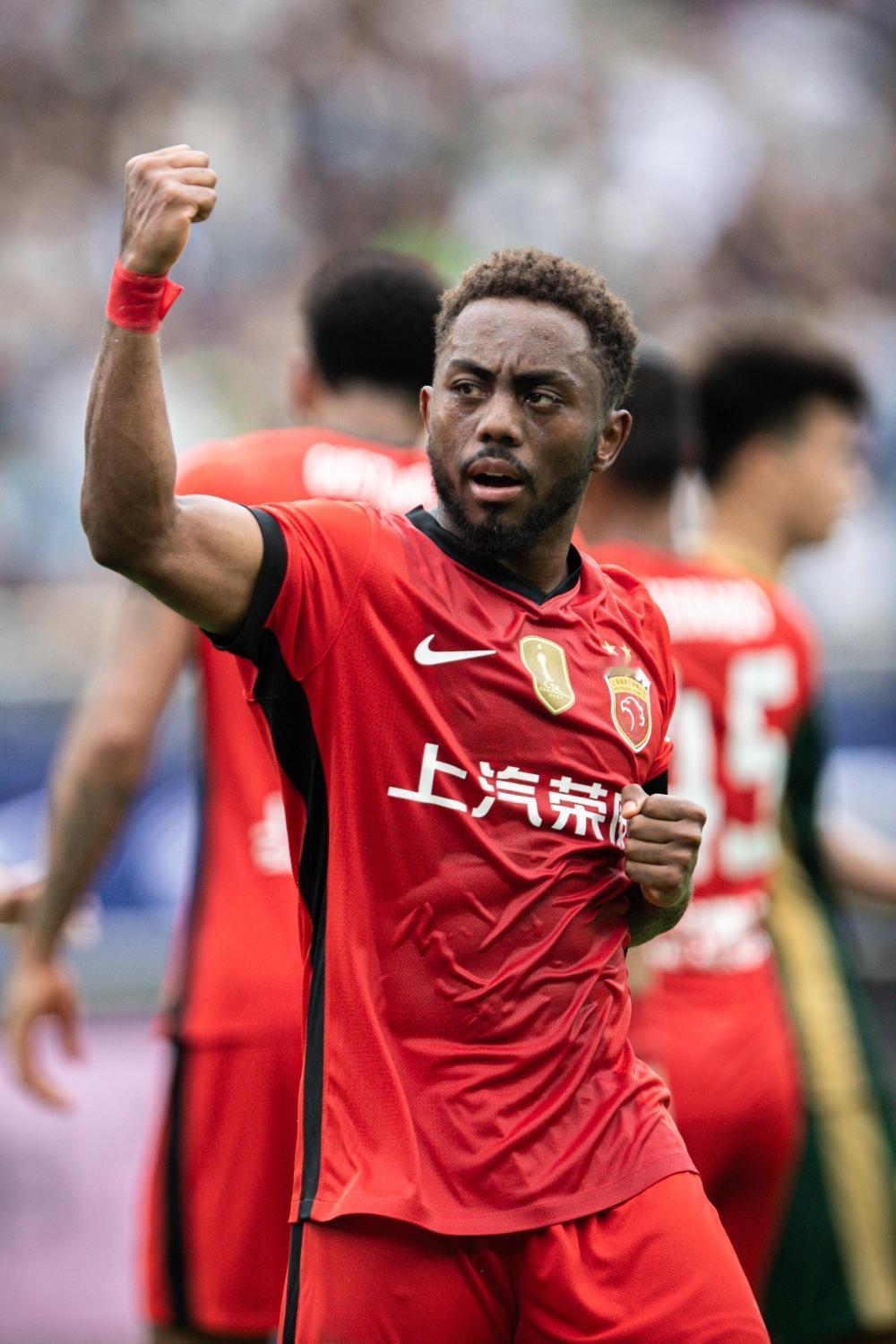 海港终于领先了！太不容易了？今天赢球海港可以暂时脱离降级区了！不过海港还是要继续