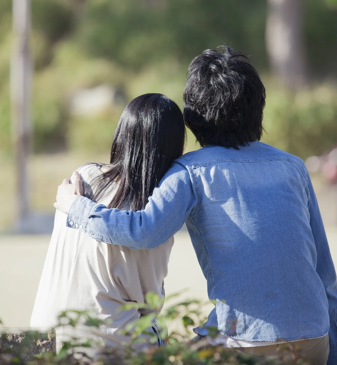 江西赣州一女子，和男子打工相识，婚后育有两女，可5年后竟抛夫弃女，离家出走，从此