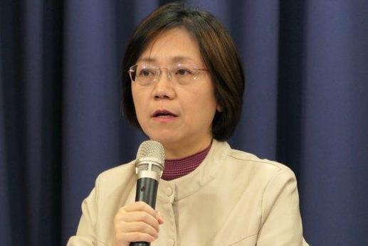 这才是国民党该有的立场。台媒报道，国民党“立委”翁晓玲今天在广播节目中回击其“