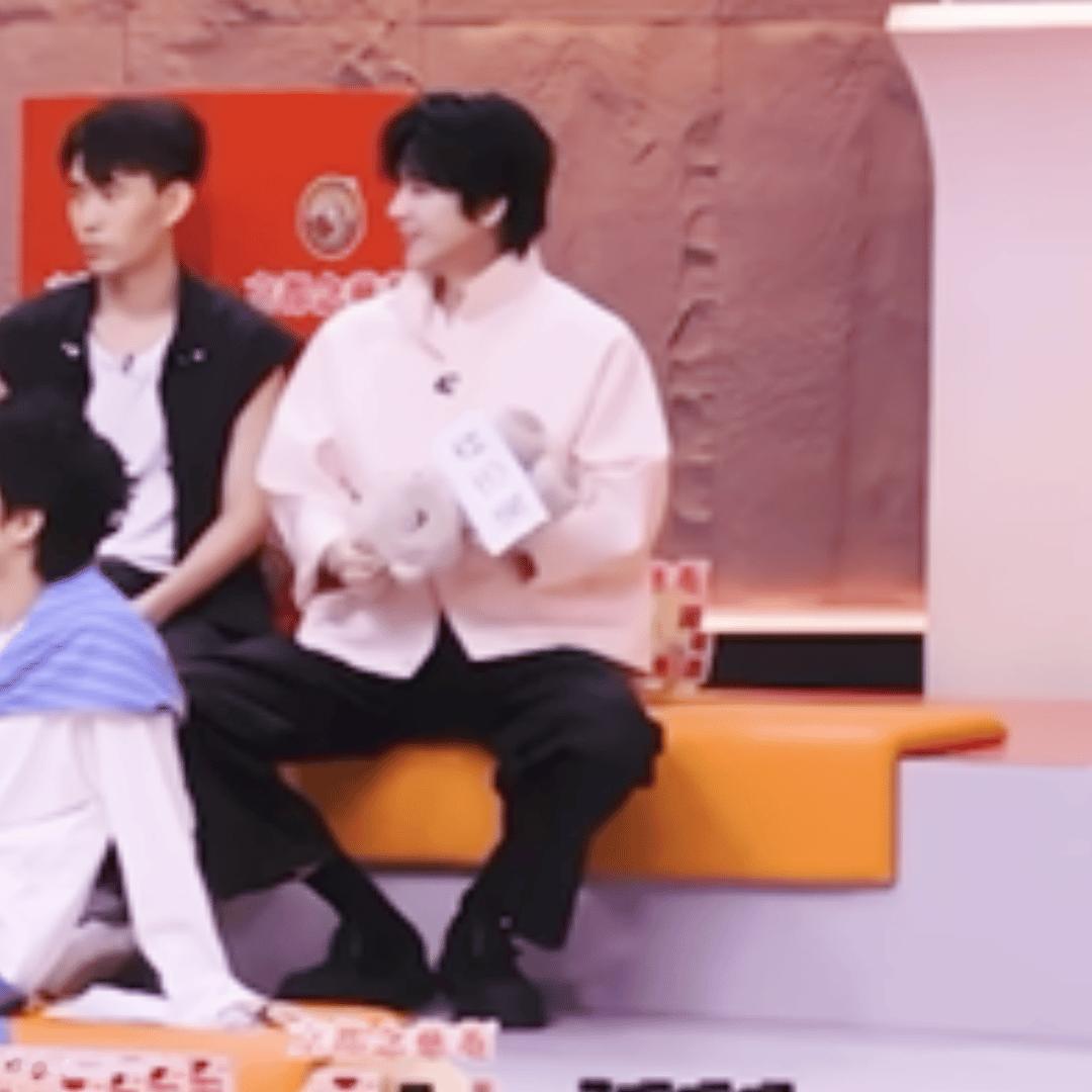 ||不知道从什么时候开始在人群中一眼找到你成了我最擅长的事情刘宇宁小贝｜刘