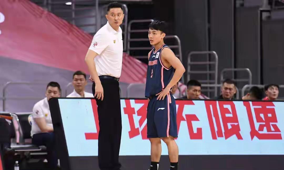 请问，以徐杰现在的能力，到底能不能进入中国国家篮球队？◎徐杰个人秀！徐杰在最近